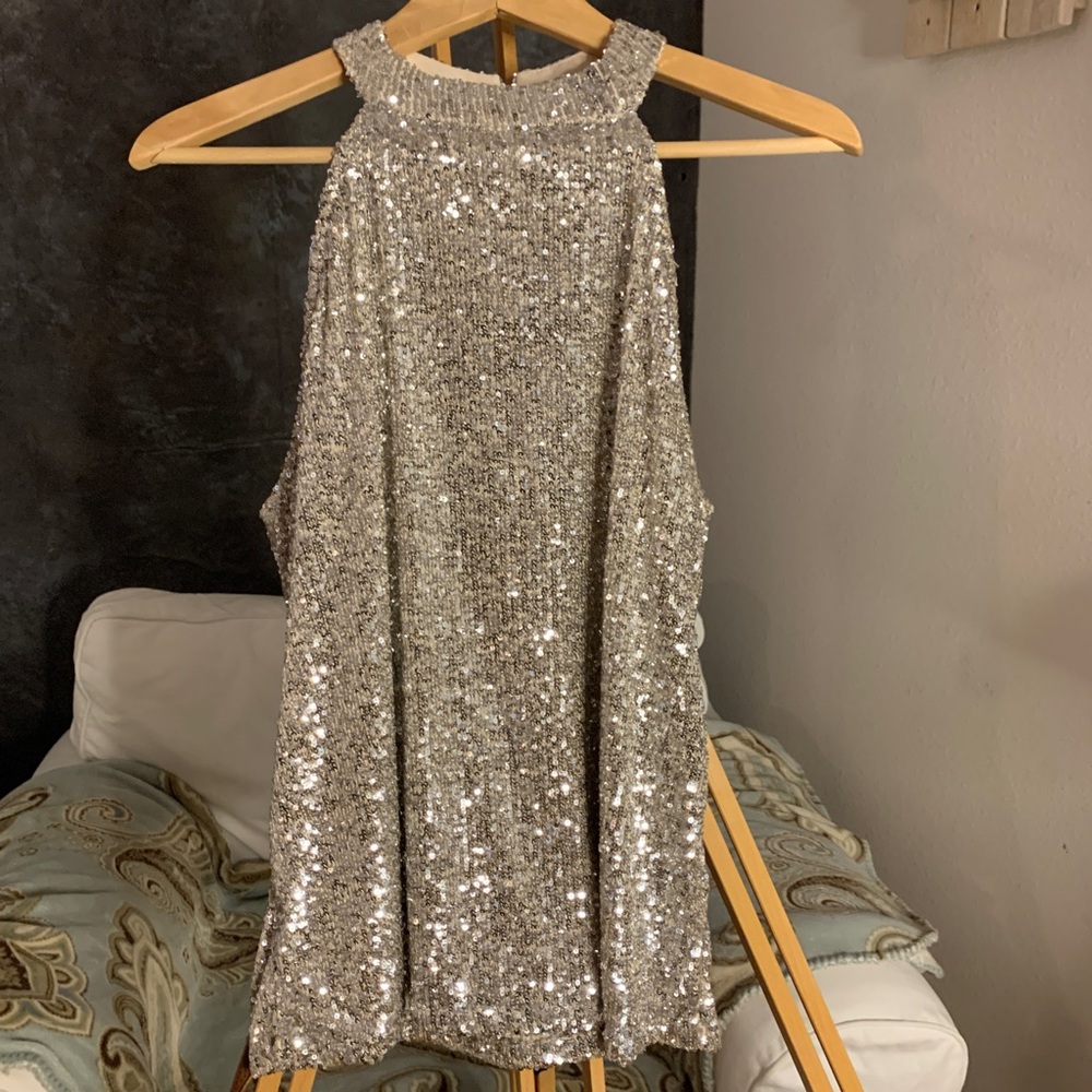 Cable & Gauge Gold Sequin Halter Top